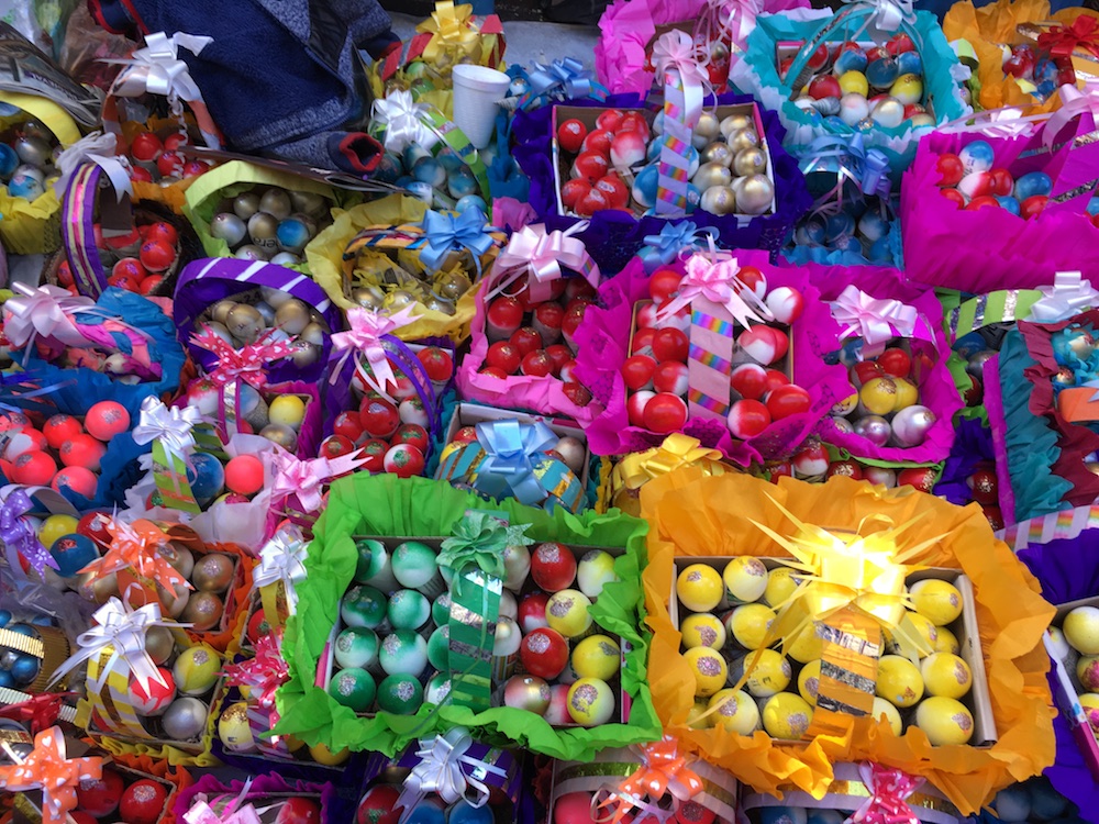 Beautiful eggs for El Dia de la Flores