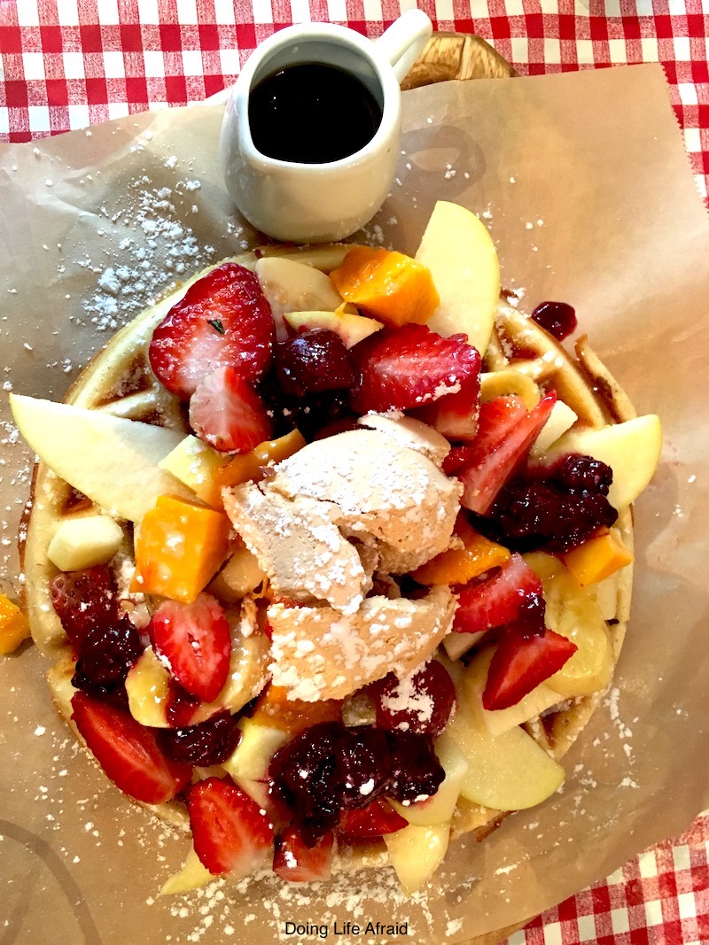 Los Amantes Waffle Breakfast WM